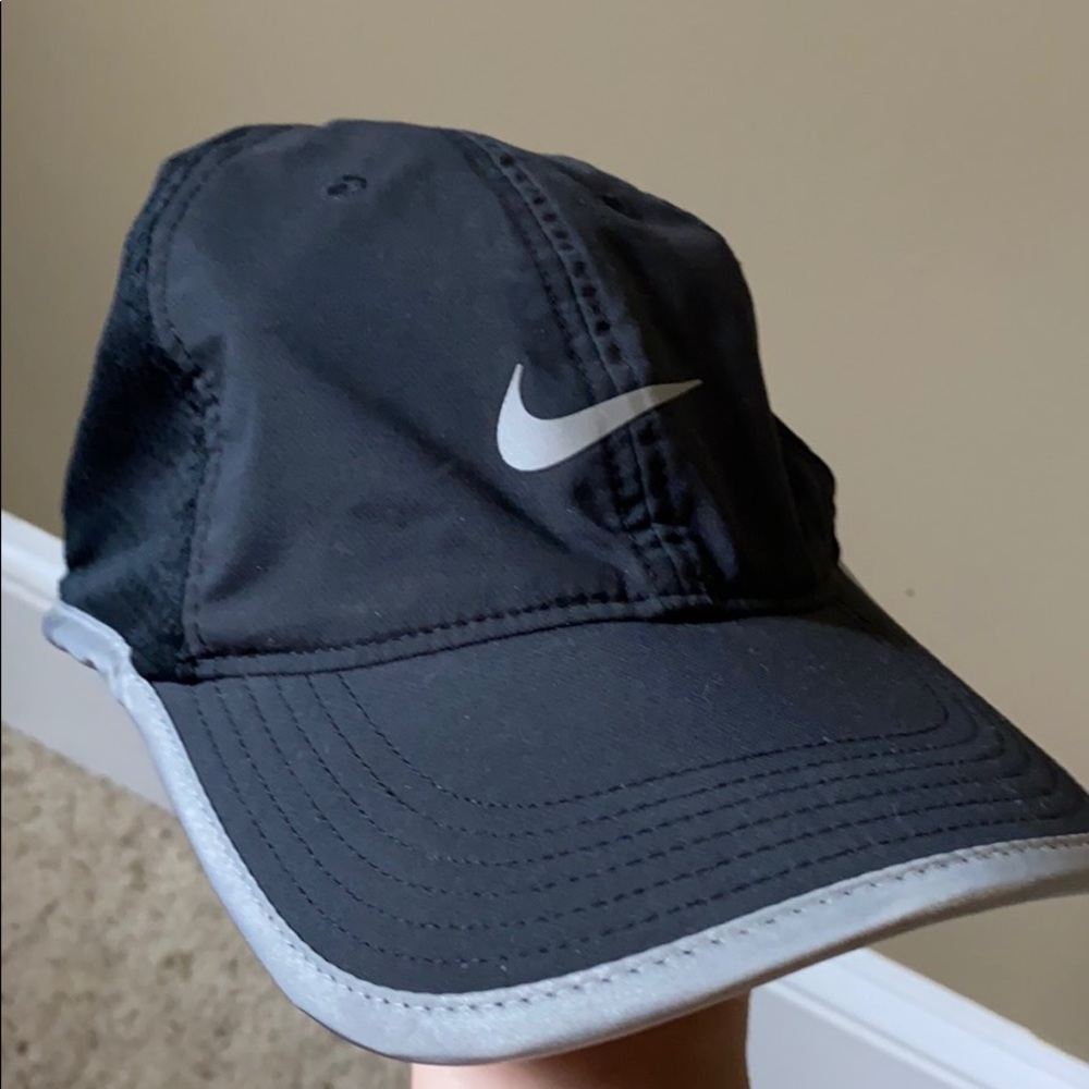 NIKE HAT